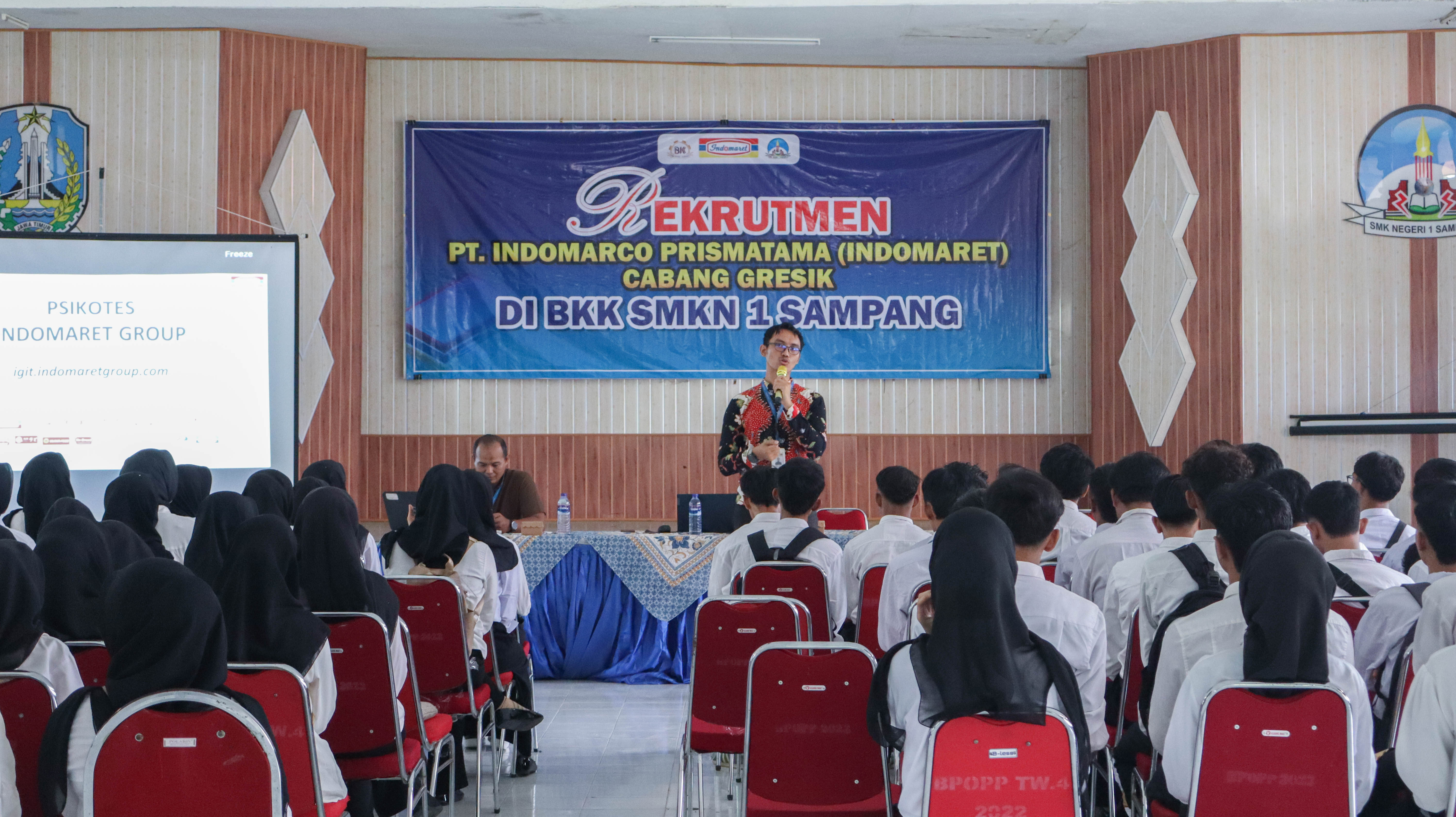 Kegiatan rekrutmen PT Indomarco Prismatama (Indomaret)