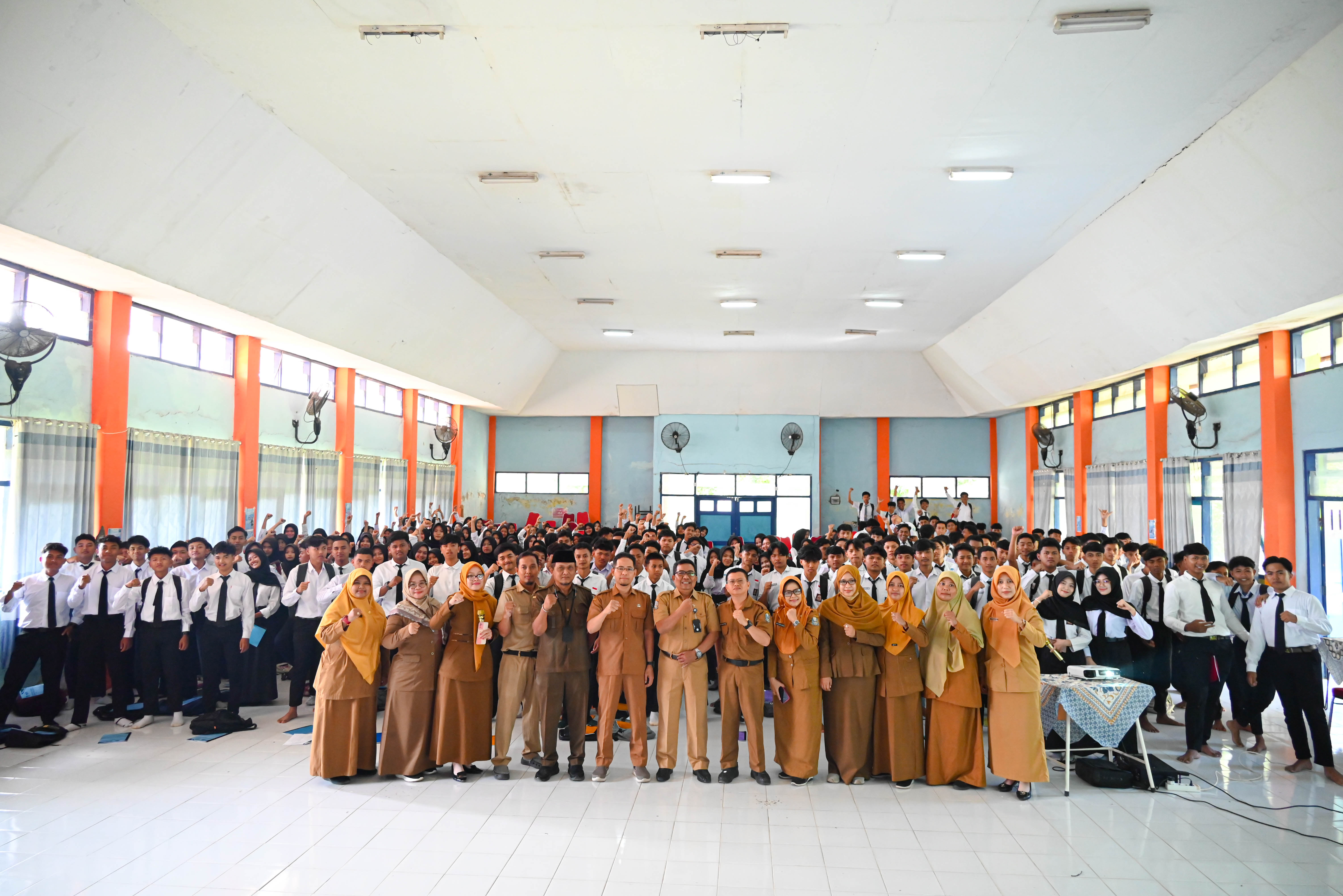 SMKN 1 Sampang Gelar Pembekalan Praktik Kerja Lapangan bagi Siswa